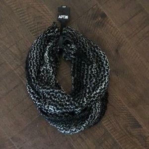 NWT Apt. 9 Infinity Scarf
